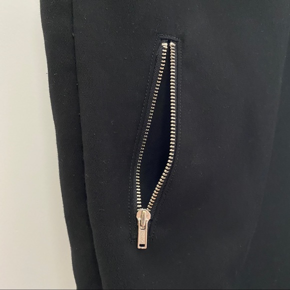 Gap black mini dress with zip pockets size 2 petite - Picture 3 of 5